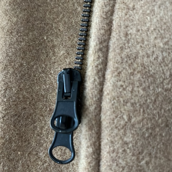 Barbour wool duffle coat with hood. Excellent condition. - Picture 11 of 14